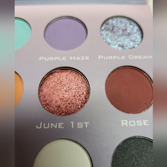 Illuminati X Isa & OPV Beauty Spotlight Palettes - Picture 9 of 16